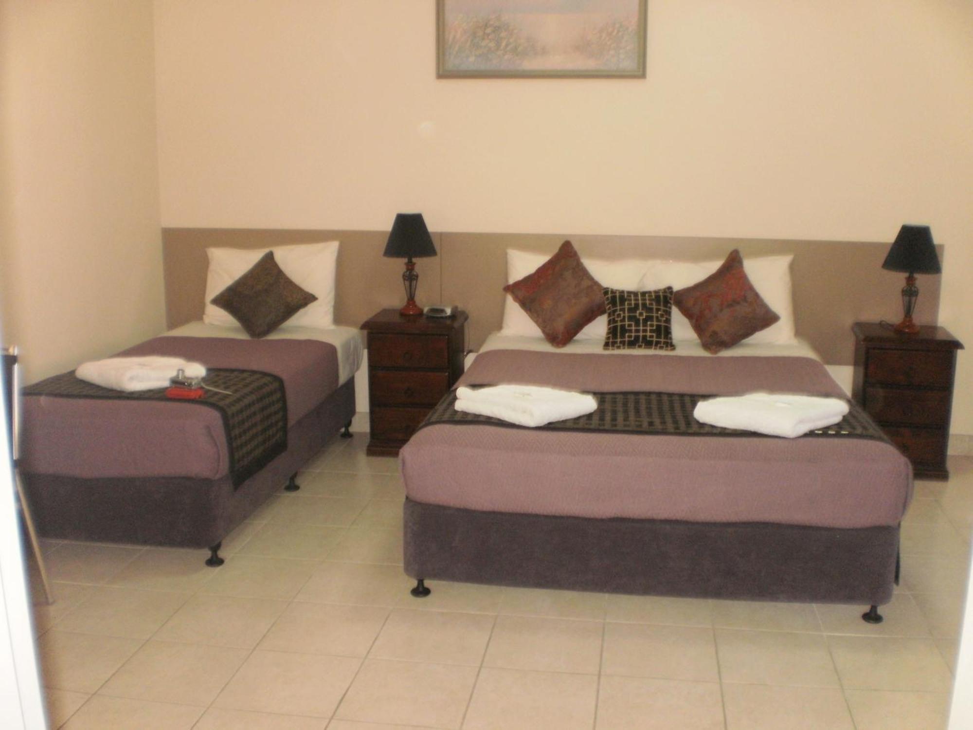 Molika Springs Motel Moree Extérieur photo