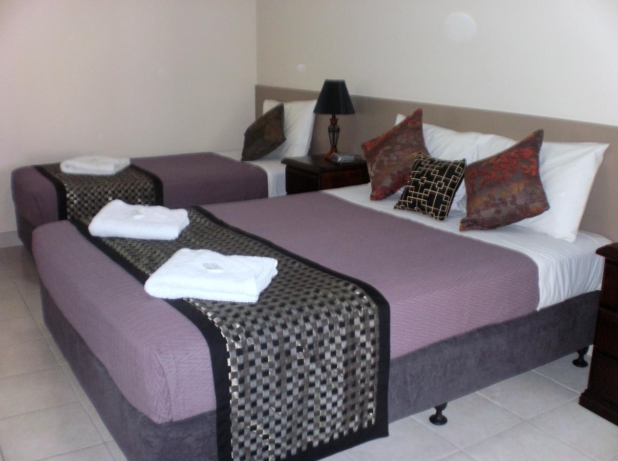 Molika Springs Motel Moree Extérieur photo